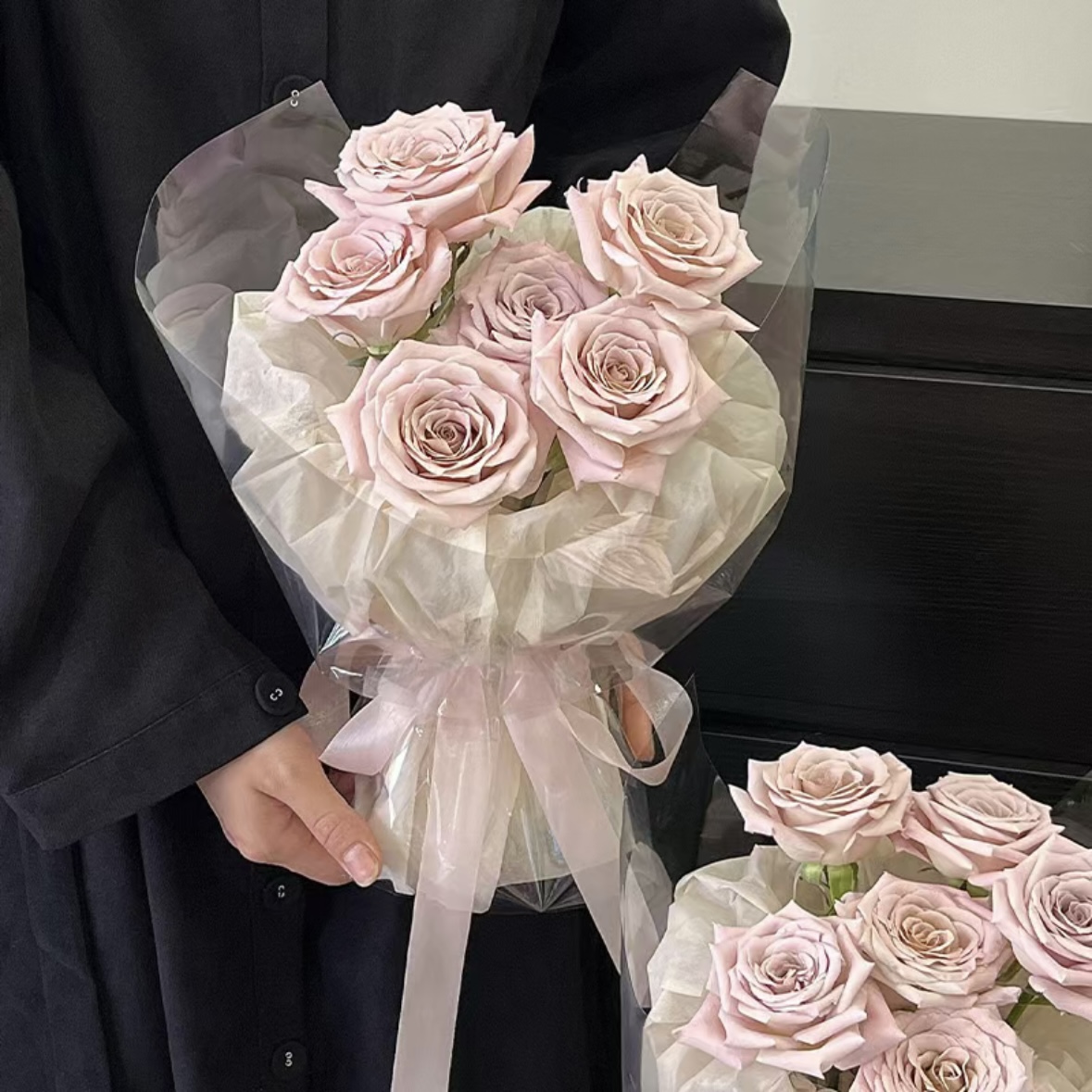 见面小花束-【爱人】6枝曼塔玫瑰小香风鲜花花束